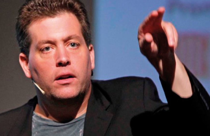 Peter Shankman - Globally Renowned Keynote Speaker, Bestselling Author, and Entrepreneur